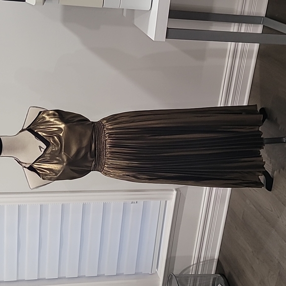 NWT Banana Republic Skirt And Top✨️ - Picture 2 of 7